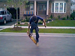 truckstandlip.jpg